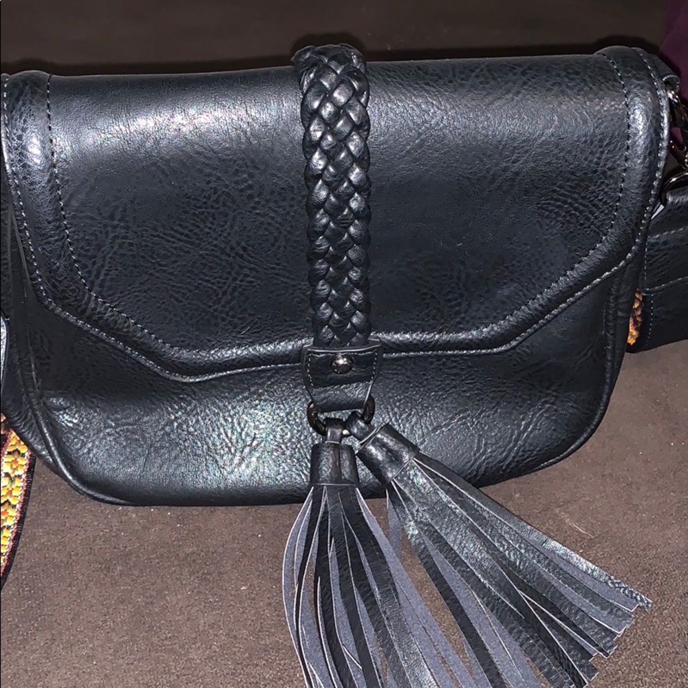 Antik Kraft crossbody